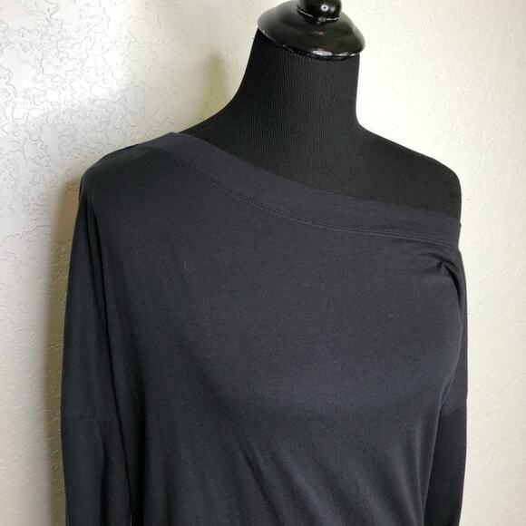 Universal Standard black asymmetrical off shoulder knit top size 3XS or US 2-4 - Picture 4 of 14